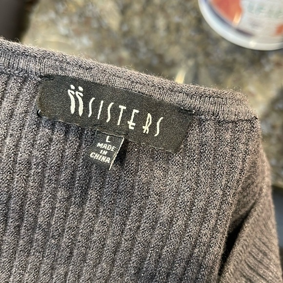 3 Sisters Gray Long Sleeve Pleated Dress Size Large - Picture 2 of 7